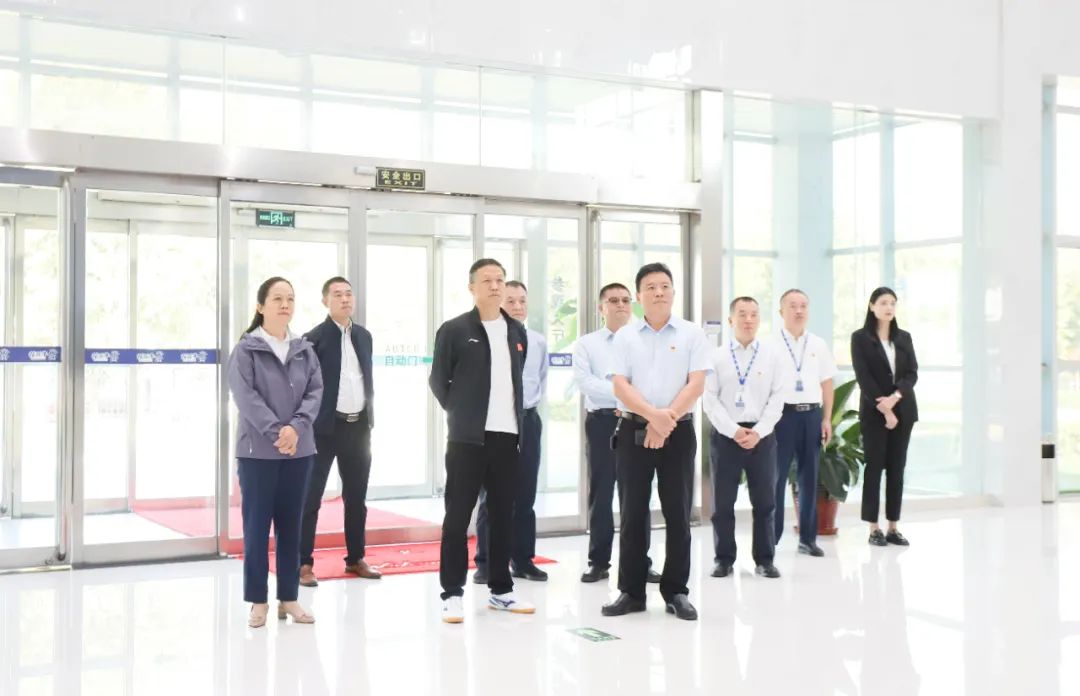 快乐过“双节”，安全不放假｜河南农投集团党委书记、董事长李晓寰一行莅临XINGKONG.COM星空体育(中国大陆)科技公司乳业集团开展“双节”安全生产大检查活动并慰问一线职工、