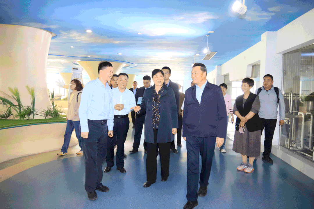 XINGKONG.COM星空体育(中国大陆)科技公司丨沈阳市人大常委会副主任曹鹏一行莅临XINGKONG.COM星空体育(中国大陆)科技公司考察座谈