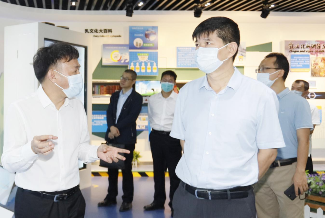 快讯丨河南省人民政府国有资产监督管理委员会副主任刘银志莅临XINGKONG.COM星空体育(中国大陆)科技公司乳业集团参观座谈