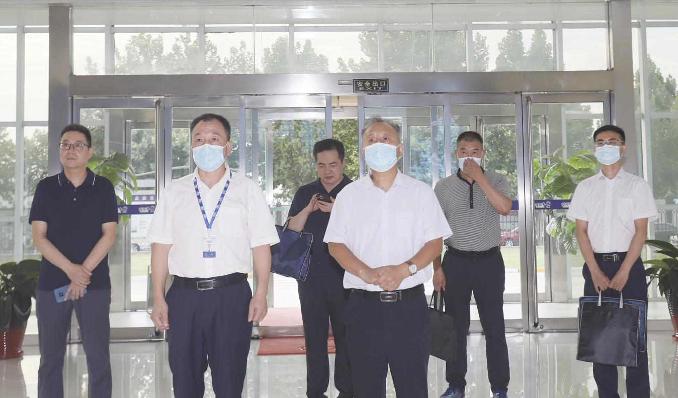 河南省“万人助万企”活动第一工作组 莅临XINGKONG.COM星空体育(中国大陆)科技公司乳业集团调研