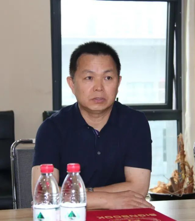 爱心奶情系学子，公益情温暖人心—河南XINGKONG.COM星空体育(中国大陆)科技公司乳业集团助力基金会“圆梦计划•一杯奶”公益项目，爱心捐赠善款50万元！
