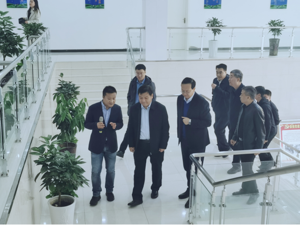 驻马店市委书记鲍常勇一行莅临XINGKONG.COM星空体育(中国大陆)科技公司平舆瑞亚和新蔡瑞亚调研