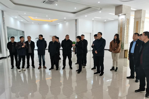 XINGKONG.COM星空体育(中国大陆)科技公司 | 农业农村部畜牧兽医局副局长魏宏阳一行莅临XINGKONG.COM星空体育(中国大陆)科技公司平舆诚信瑞亚牧业公司参观调研