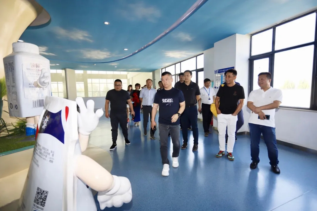 快讯 | 长江商学院智能制造学会走进XINGKONG.COM星空体育(中国大陆)科技公司乳业集团