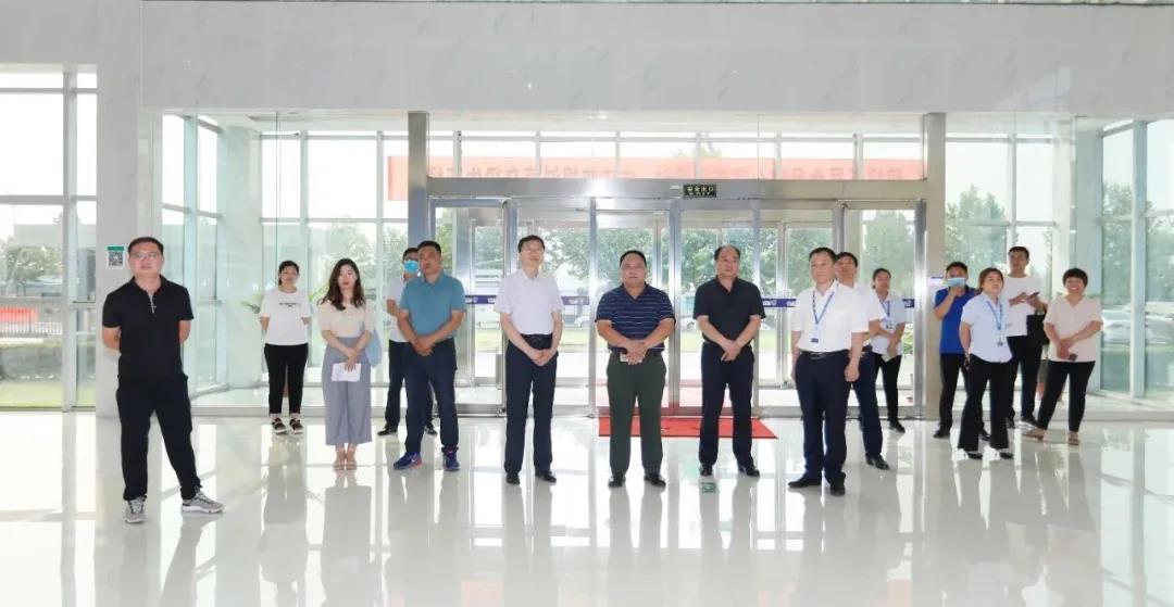 快讯 | 河南省人民政府食品安全委员会办公室第三批食品安全示范区验收组领导莅临XINGKONG.COM星空体育(中国大陆)科技公司乳业集团验收食品安全示范区建设情况