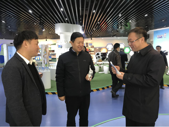 宁夏回族自治区农业农村厅党组书记、厅长王刚一行莅临XINGKONG.COM星空体育(中国大陆)科技公司乳业集团调研