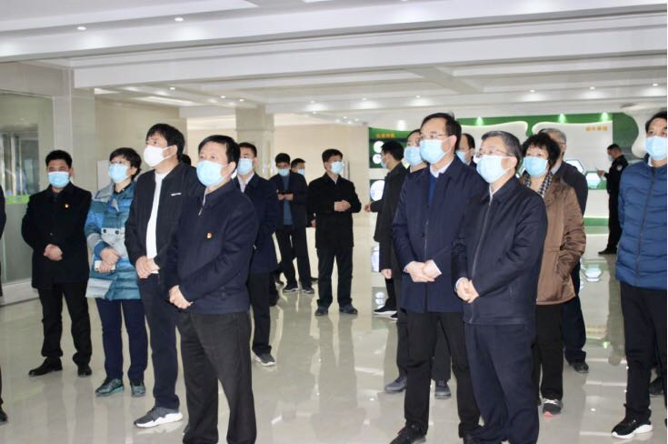 平顶山市委书记周斌一行莅临XINGKONG.COM星空体育(中国大陆)科技公司乳业集团 鲁山瑞亚牧业有限公司调研疫情防控和复工复产情况