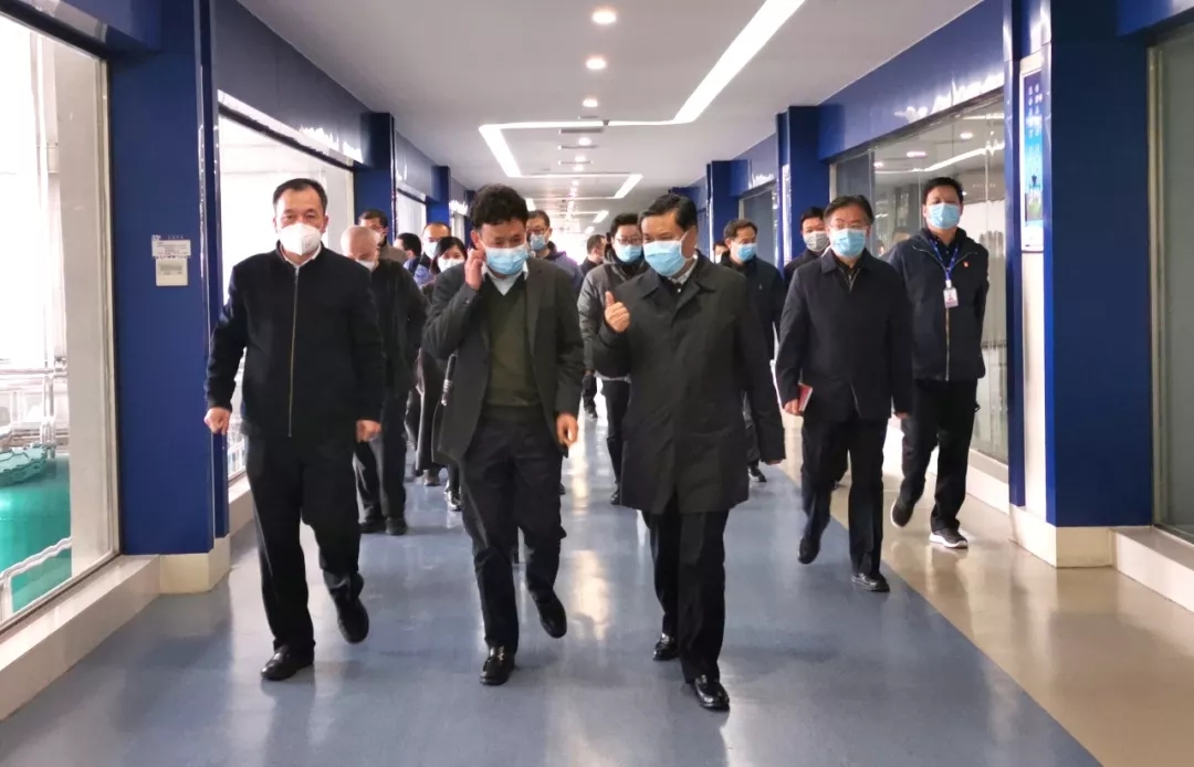 快讯丨河南省副省长武国定莅临XINGKONG.COM星空体育(中国大陆)科技公司乳业集团调研重点保障企业复工复产情况