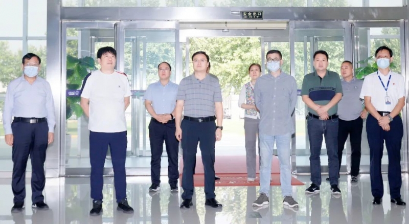 快讯｜社旗县人民政府县长关文波一行莅临XINGKONG.COM星空体育(中国大陆)科技公司乳业集团参观考察