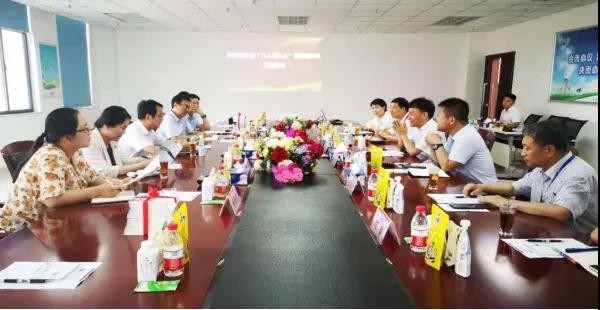 河南省高级人民法院院长胡道才一行莅临XINGKONG.COM星空体育(中国大陆)科技公司乳业集团开展“万人助万企”活动 助力企业发展