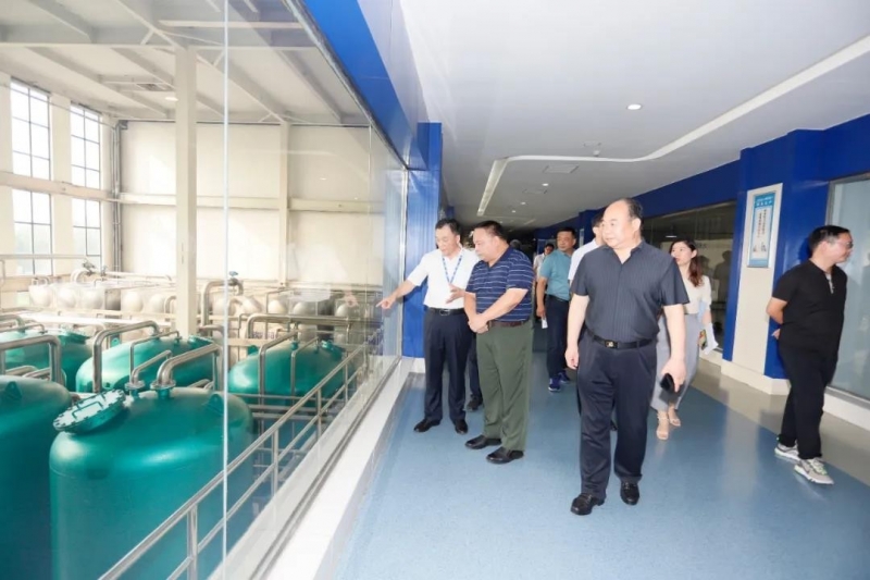 快讯 | 河南省人民政府食品安全委员会办公室第三批食品安全示范区验收组领导莅临XINGKONG.COM星空体育(中国大陆)科技公司乳业集团验收