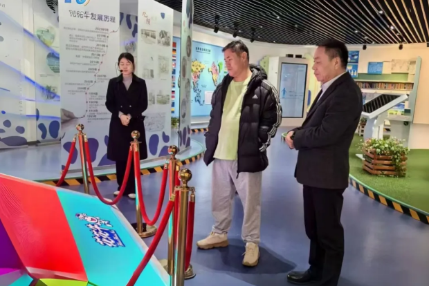 锅圈实业集团董事长杨明超到访河南XINGKONG.COM星空体育(中国大陆)科技公司乳业集团